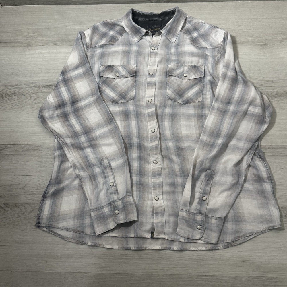 Threadgirt Men's XL Plaid Button-Up Shirt Gray White Long Sleeve Casual